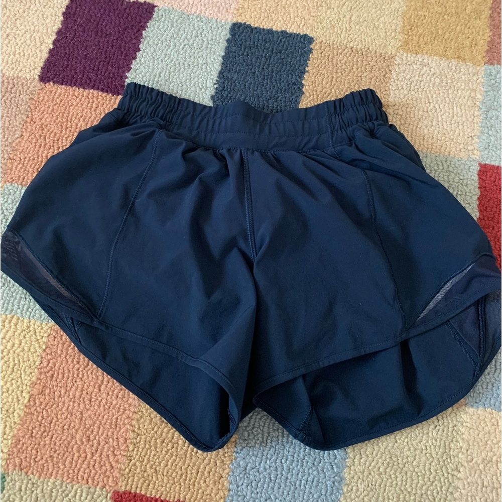 Lululemon Hotty Hot shorts 4 inch